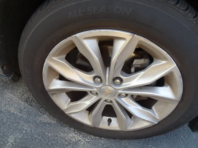 Thumbnail: 2023 Chevrolet Malibu - 12