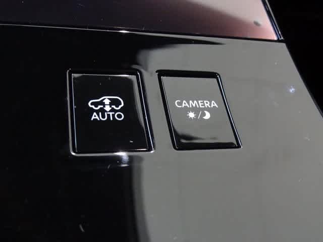 Thumbnail: 2025 INFINITI QX80 - 36