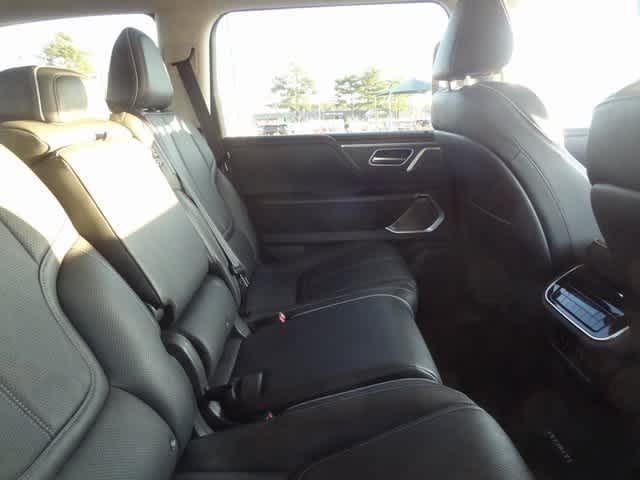 Thumbnail: 2025 INFINITI QX80 - 13