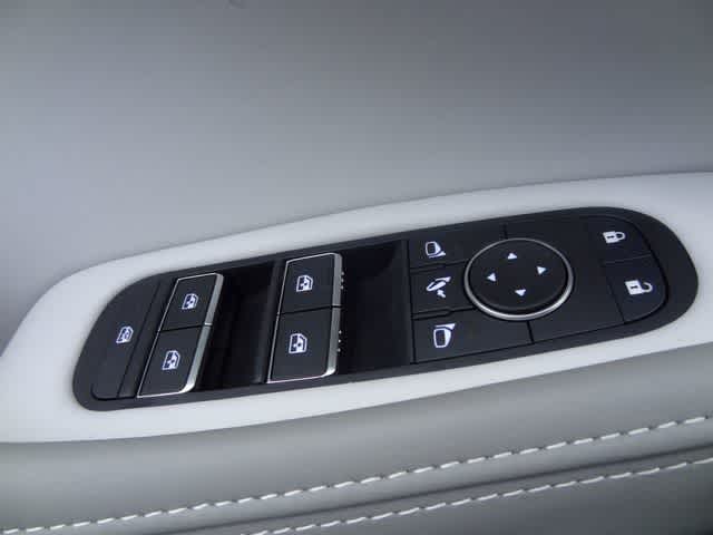 Thumbnail: 2026 INFINITI QX60 - 21