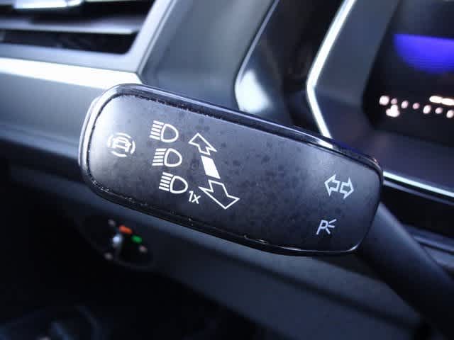 Thumbnail: 2024 Volkswagen Jetta - 21