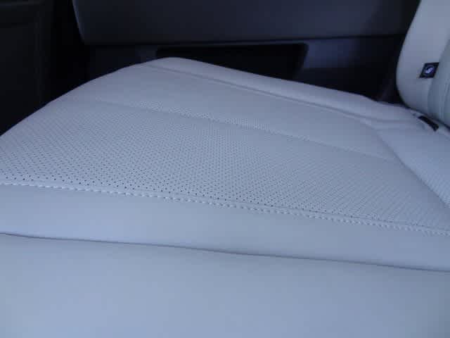 Thumbnail: 2026 INFINITI QX60 - 13