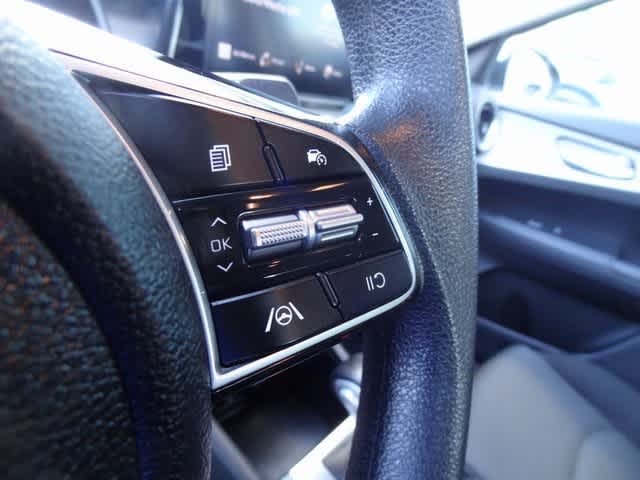 Thumbnail: 2023 Kia Forte - 17