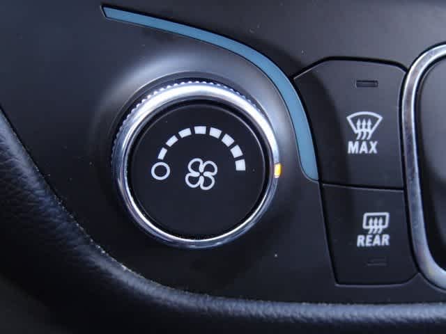 Thumbnail: 2023 Chevrolet Equinox - 29