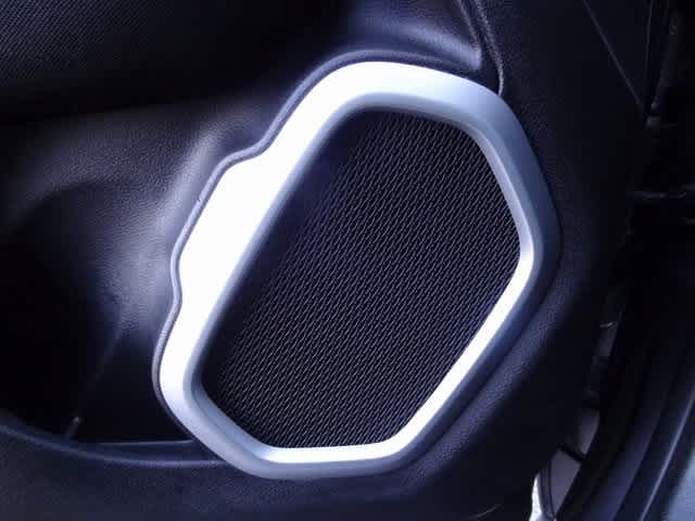 Thumbnail: 2018 Jeep Renegade - 15