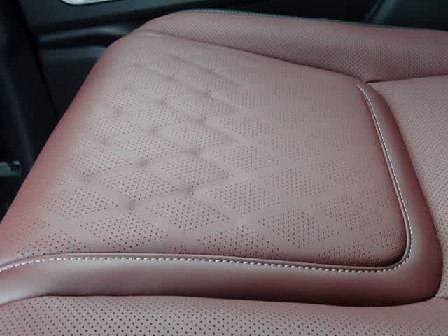 Thumbnail: 2026 INFINITI QX80 - 14