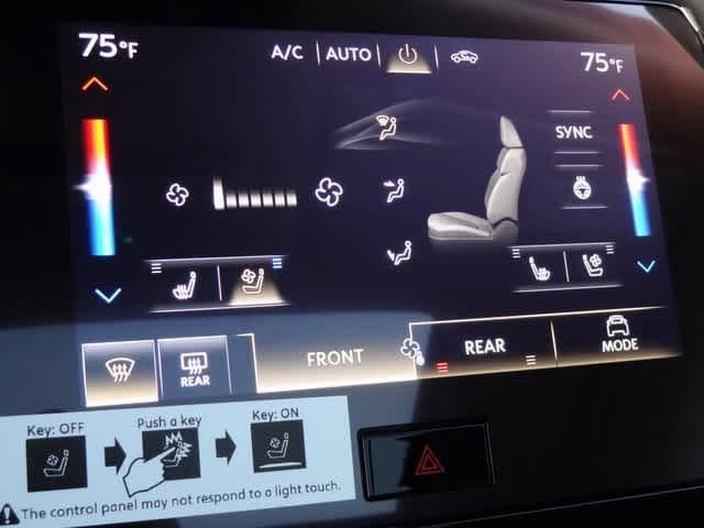 Thumbnail: 2026 INFINITI QX80 - 31