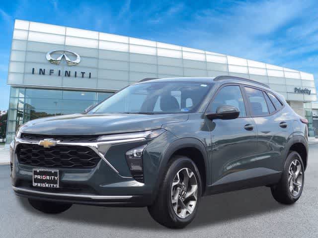 Thumbnail: 2025 Chevrolet Trax - 1
