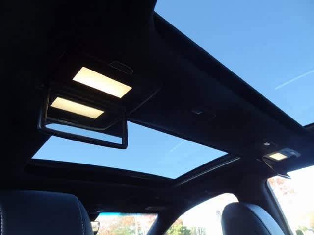 Thumbnail: 2022 Lexus LS - 14