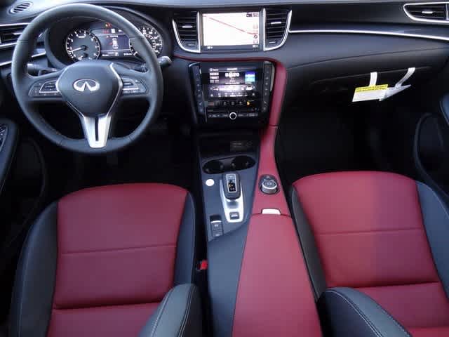Thumbnail: 2025 INFINITI QX50 - 9