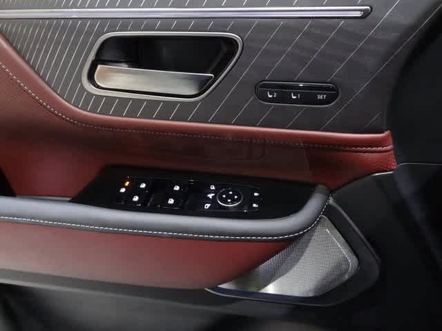 Thumbnail: 2026 INFINITI QX80 - 22