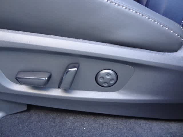 Thumbnail: 2026 INFINITI QX60 - 8