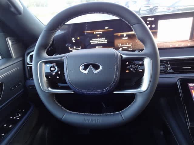 Thumbnail: 2026 INFINITI QX80 - 14