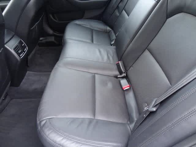 Thumbnail: 2016 Kia Cadenza - 9