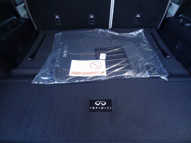 Thumbnail: 2026 INFINITI QX60 - 9