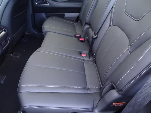 Thumbnail: 2026 INFINITI QX60 - 9