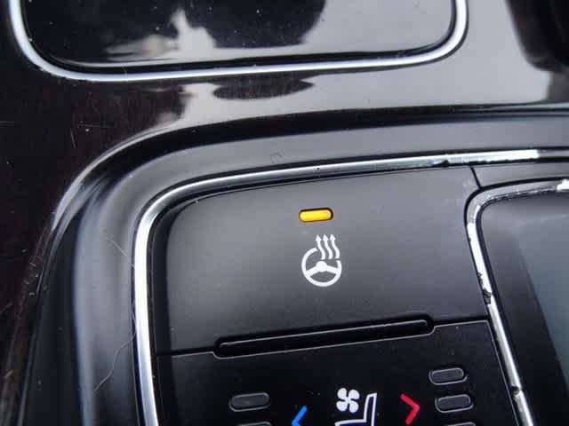 Thumbnail: 2016 Kia Cadenza - 35