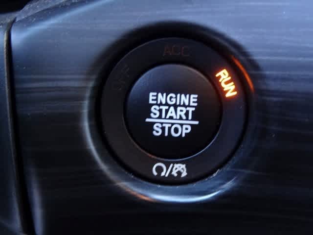 Thumbnail: 2021 Jeep Grand Cherokee - 24