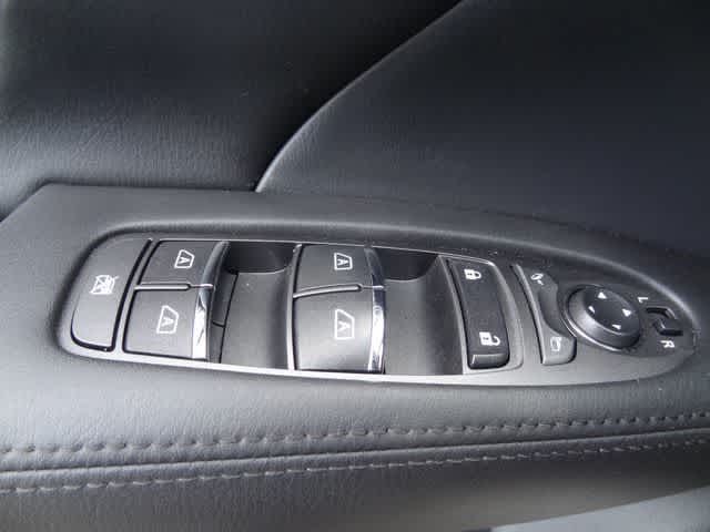 Thumbnail: 2019 INFINITI Q70 - 14