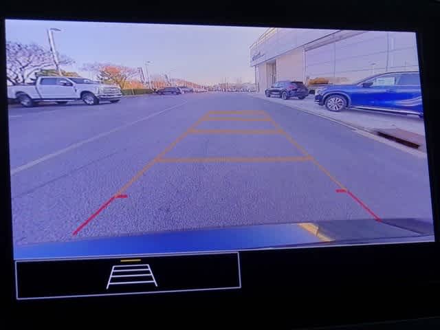 Thumbnail: 2023 Chevrolet Malibu - 24