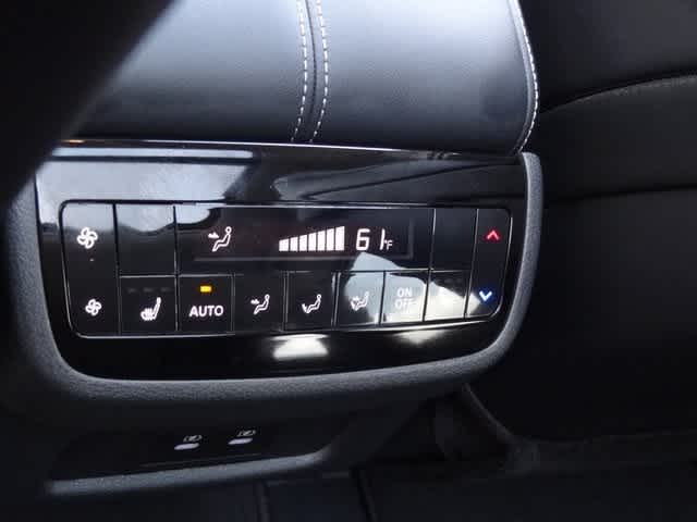 Thumbnail: 2026 INFINITI QX60 - 10