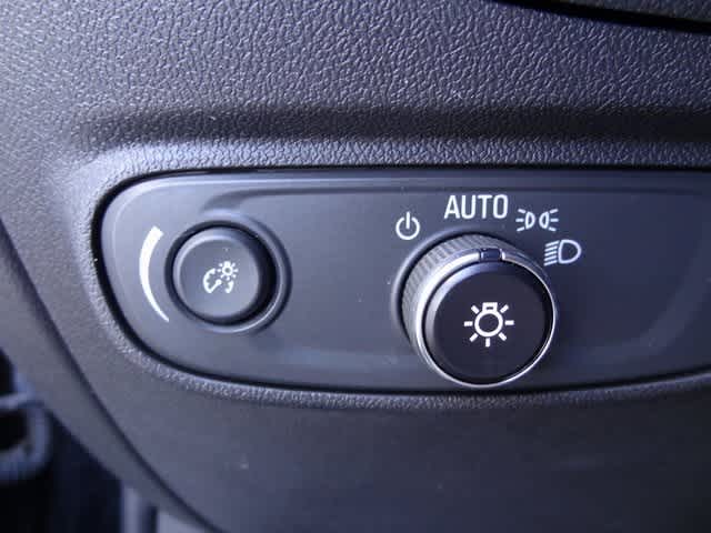 Thumbnail: 2023 Chevrolet Equinox - 17