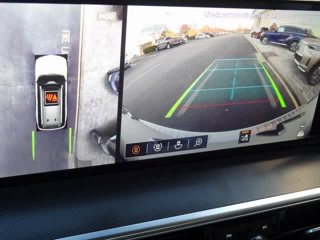 Thumbnail: 2026 INFINITI QX80 - 29