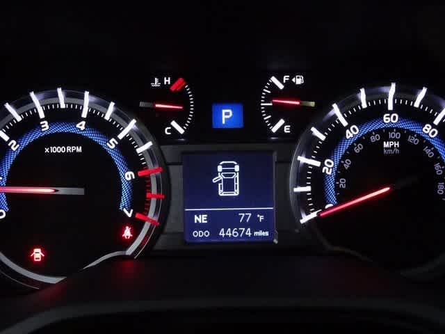 Thumbnail: 2018 Toyota 4Runner - 22