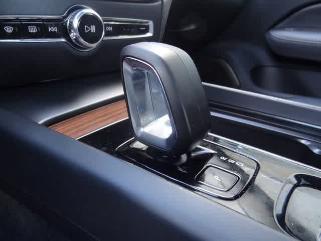 Thumbnail: 2024 Volvo S60 - 33