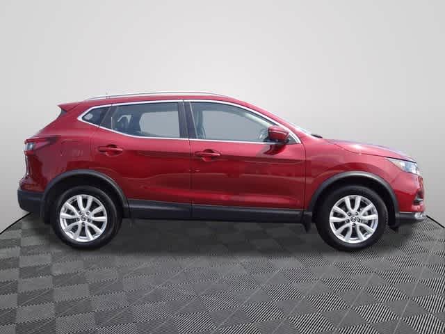 Thumbnail: 2022 Nissan Rogue Sport - 4