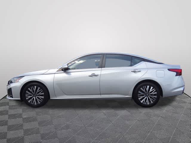 Thumbnail: 2023 Nissan Altima - 2