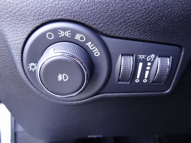 Thumbnail: 2024 Jeep Compass - 17