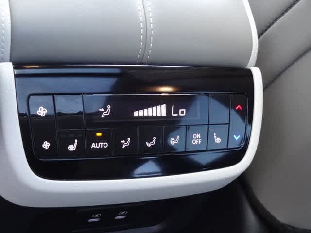 Thumbnail: 2026 INFINITI QX60 - 10