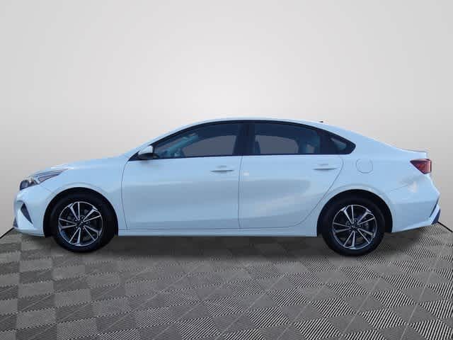 Thumbnail: 2023 Kia Forte - 2