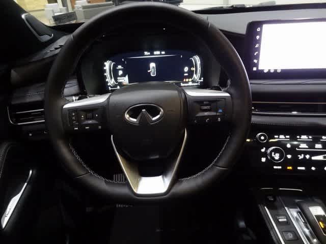 Thumbnail: 2026 INFINITI QX60 - 13