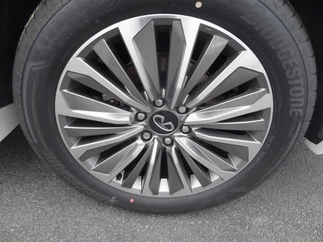 2025 INFINITI QX80 Luxe 45