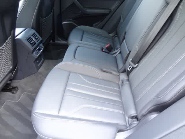 Thumbnail: 2024 Audi Q5 - 9