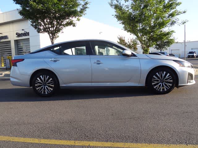 Thumbnail: 2023 Nissan Altima - 4