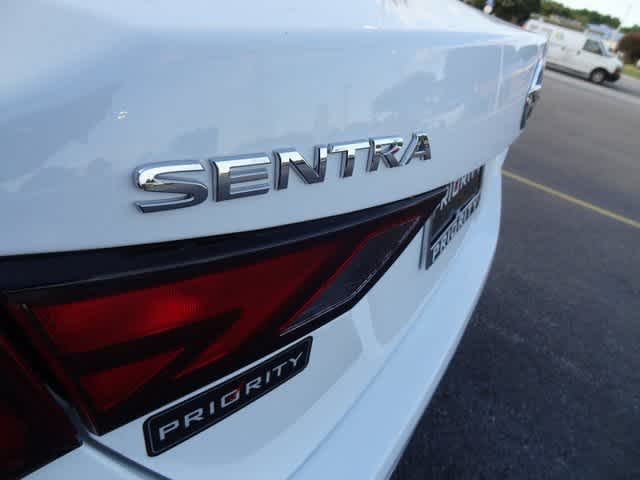 Thumbnail: 2022 Nissan Sentra - 33