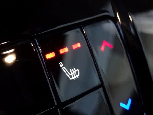 Thumbnail: 2026 INFINITI QX80 - 16