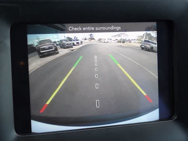 Thumbnail: 2019 Jeep Cherokee - 25