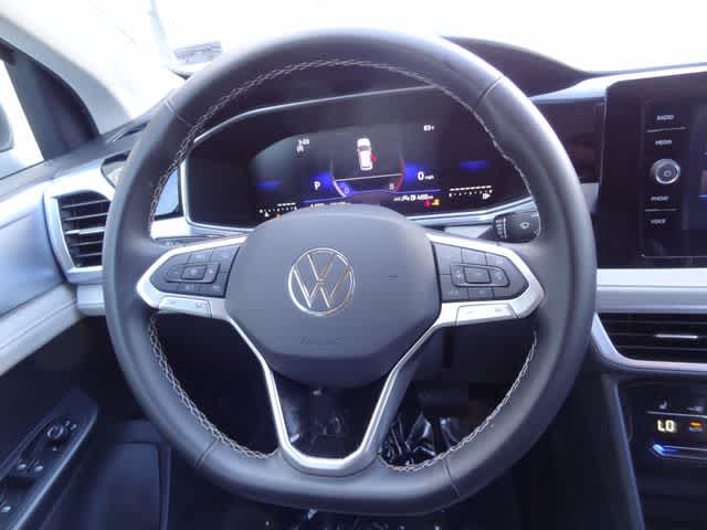 Thumbnail: 2025 Volkswagen Taos - 12