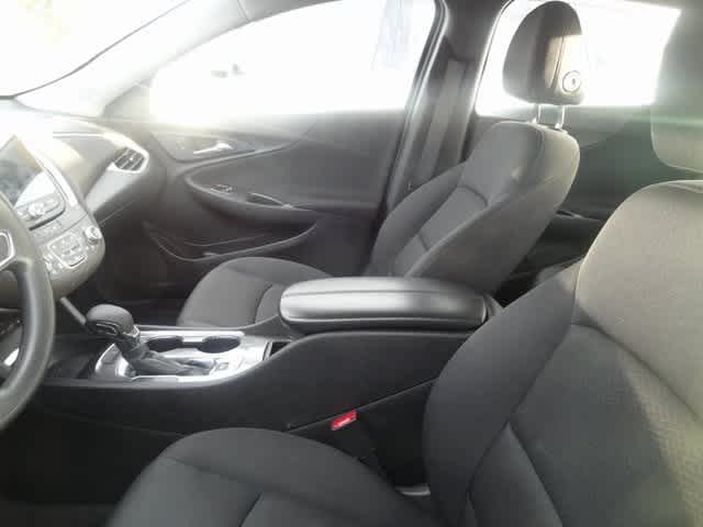 Thumbnail: 2023 Chevrolet Malibu - 5