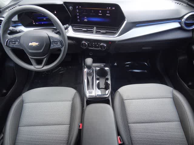 Thumbnail: 2025 Chevrolet Trax - 11