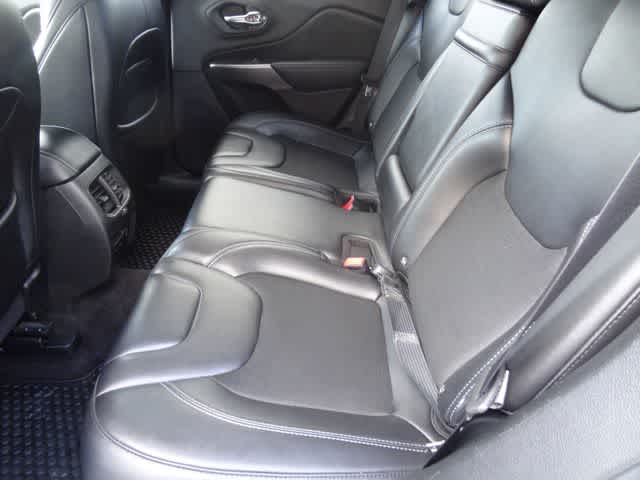 Thumbnail: 2019 Jeep Cherokee - 8