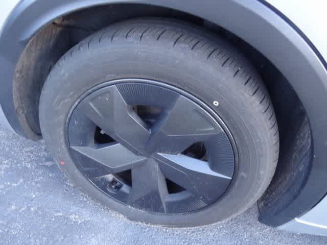 Thumbnail: 2024 Toyota Prius - 12