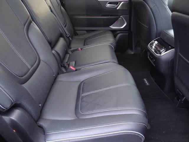 Thumbnail: 2025 INFINITI QX80 - 15