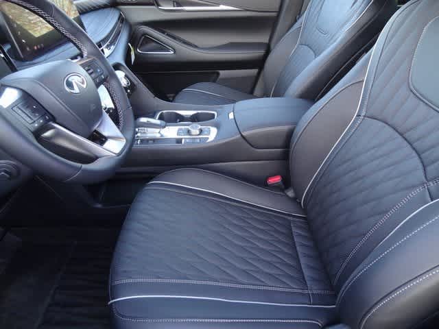 Thumbnail: 2026 INFINITI QX60 - 6