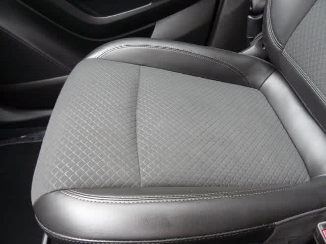 Thumbnail: 2022 Buick Encore - 25