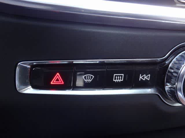 Thumbnail: 2024 Volvo S60 - 30